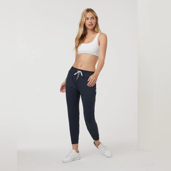 VUORI Performance Joggers in Blue Heather S
